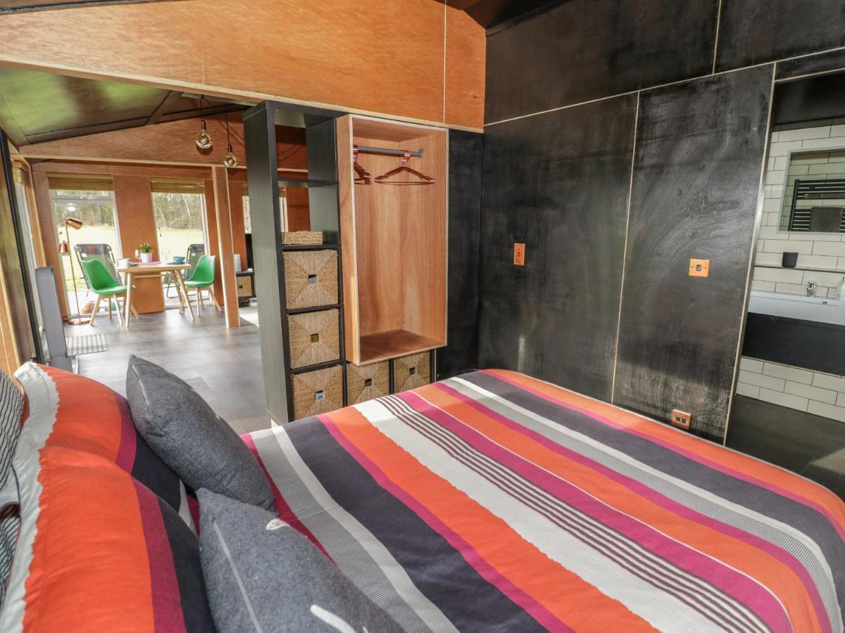 The Tractor Shed Villa Устър Екстериор снимка